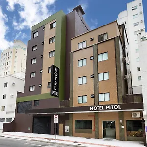 Hotel Pitol