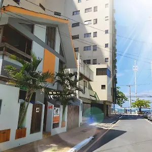 Casa de hóspedes Cancoq - 20 Metros Da
