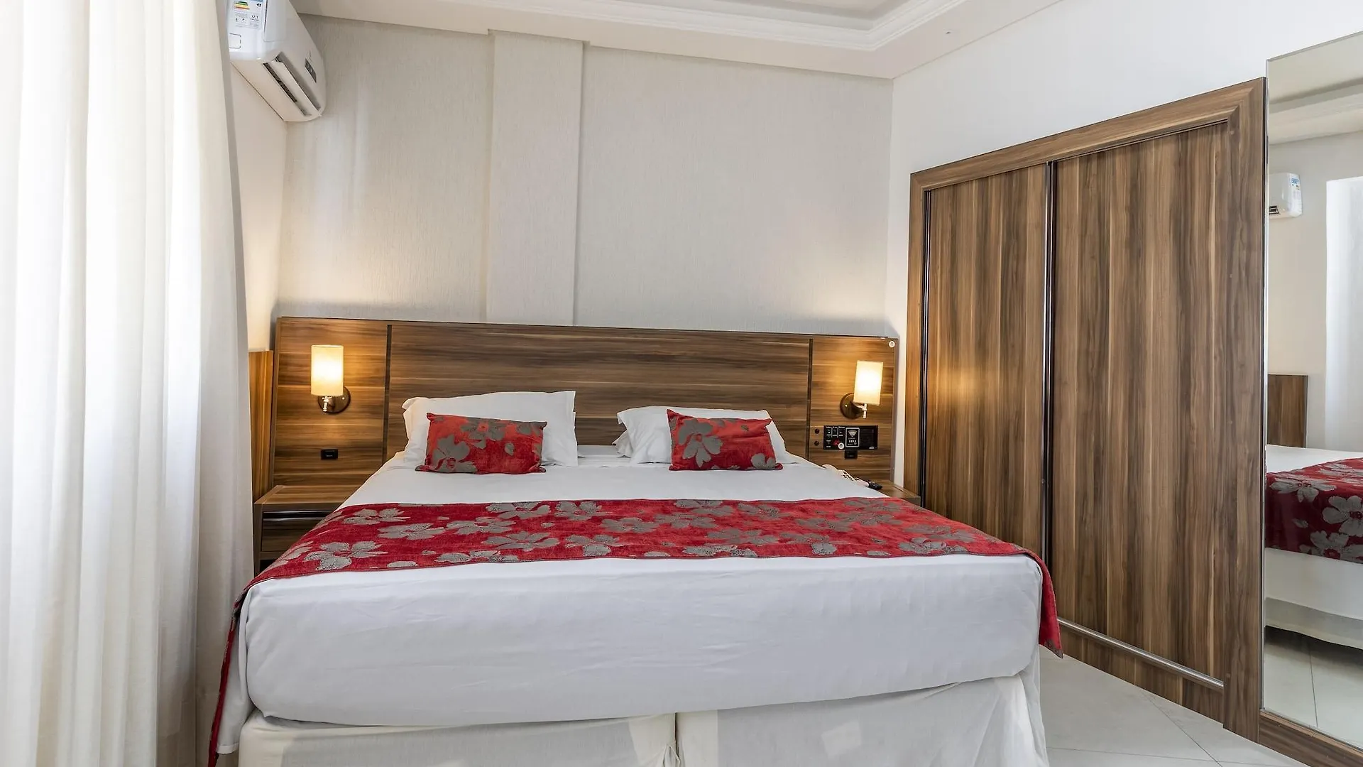 Hotel Ilha Da Madeira Balneario Camboriu Brazil