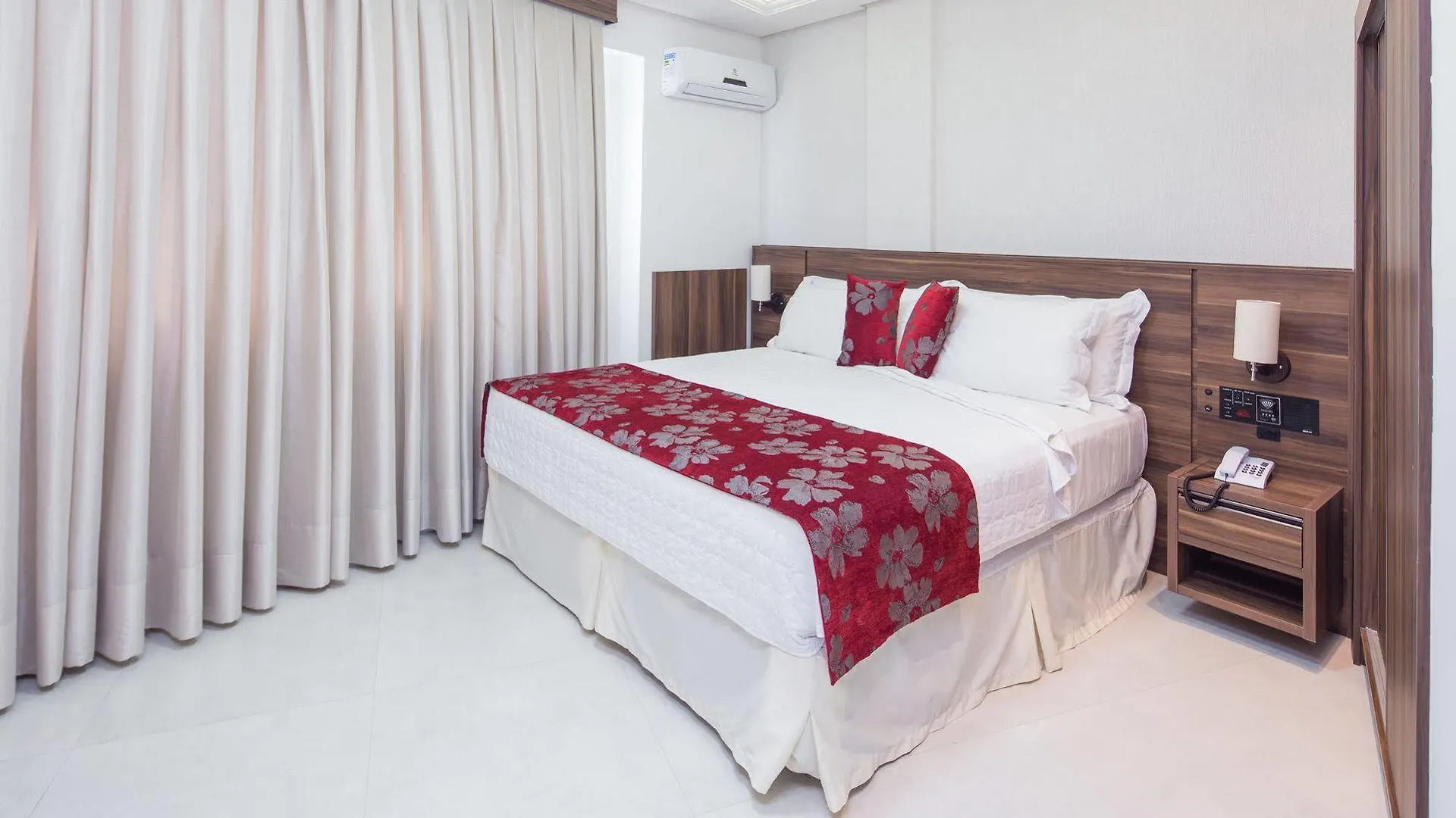 فندق إلها دا ماديرا Balneário Camboriú 3*,