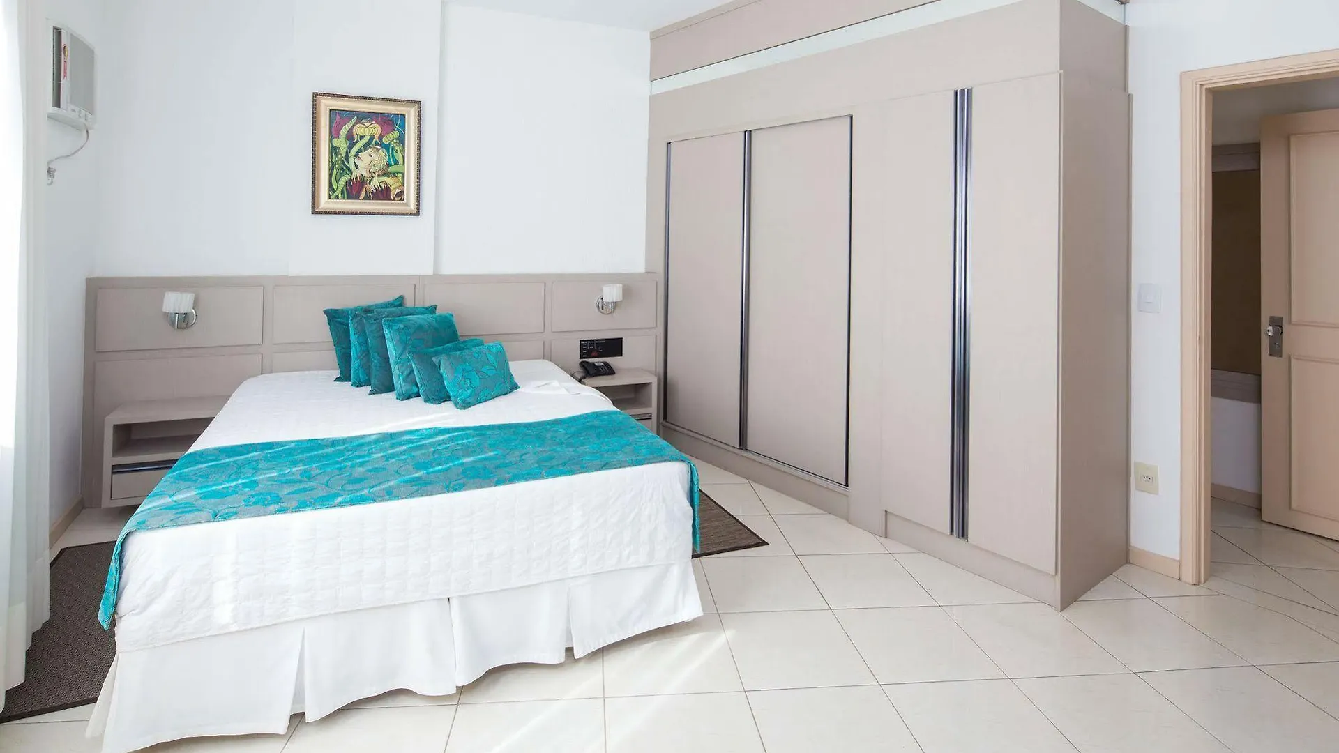 Hotel Ilha Da Madeira Balneario Camboriu